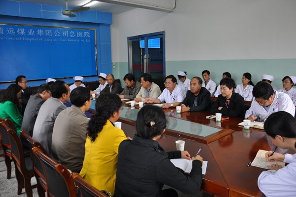 白銀市精神衛(wèi)生中心主任金洪民一行來院交流學(xué)習(xí)