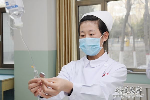 護理部舉辦新護士技能操作比賽