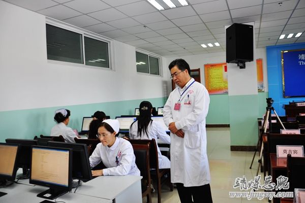 夯實(shí)理論基礎(chǔ)    提高基本技能-------總醫(yī)院全體護(hù)理人員參加分層晉級(jí)理論考試