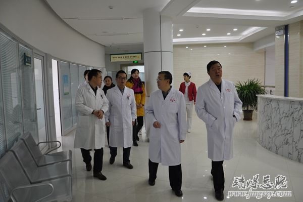 靖煤集團總醫院與天水麥積微創醫院聯合辦醫啟動大會暨揭牌成立儀式隆重舉行
