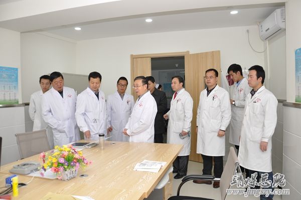 靖煤集團總醫院與天水麥積微創醫院聯合辦醫啟動大會暨揭牌成立儀式隆重舉行