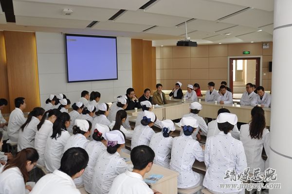 靖煤集團總醫院與天水麥積微創醫院聯合辦醫啟動大會暨揭牌成立儀式隆重舉行